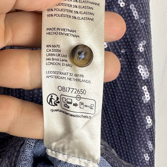 Pilcro Long Sleeve Oversized Sequin Buttondown Shirt Sz M NWT - Picture 9 of 11